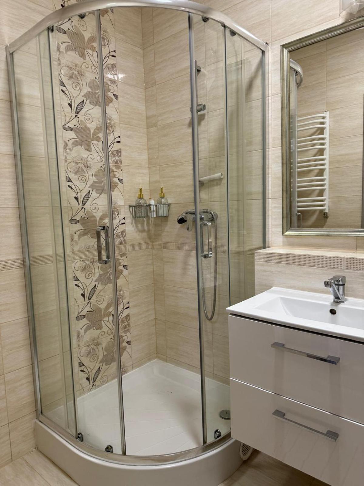Apartment Metro Slodowiec Free Parking Varsovia Exterior foto